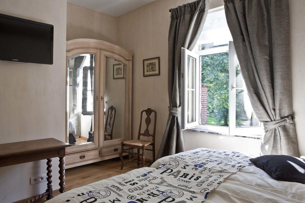 Hotel Lozerkasteel Kruishoutem Habitación foto